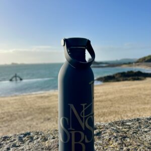 Gourde en métal gravée